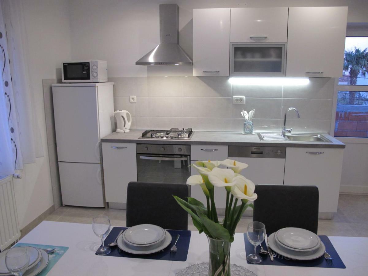 Perivoj Apartment Kaštela Екстериор снимка