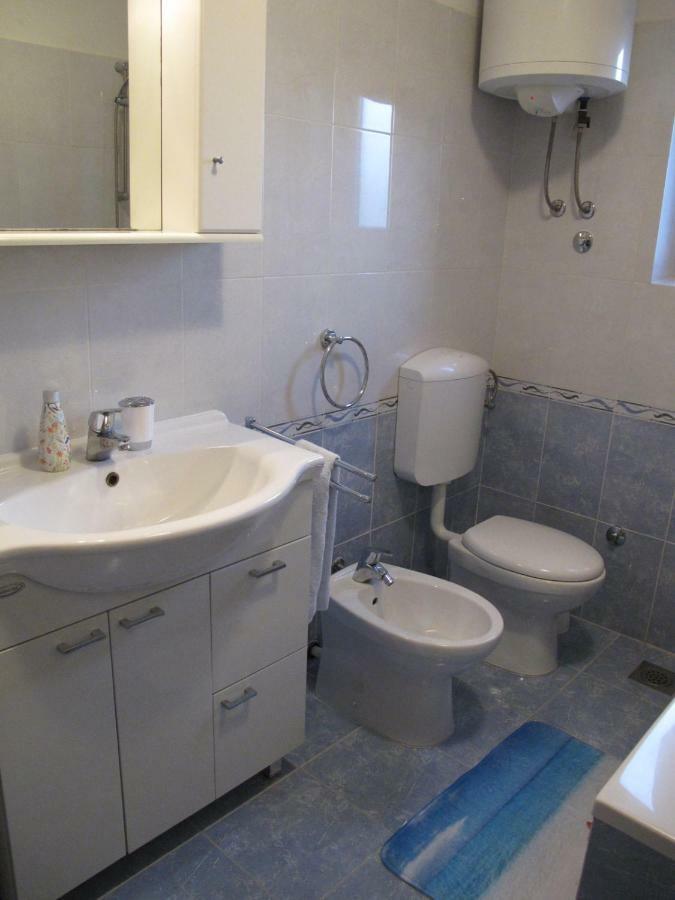 Perivoj Apartment Kaštela Екстериор снимка